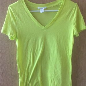 F21 neon yellow v-neck tee