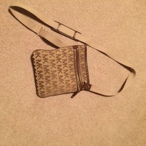 Michael Kors cross body