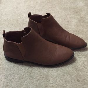 Classic brown booties