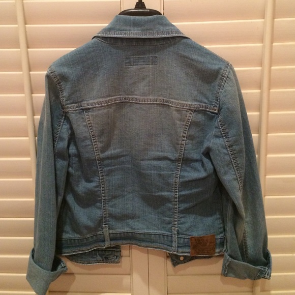 Jean jacket - Picture 2 of 3