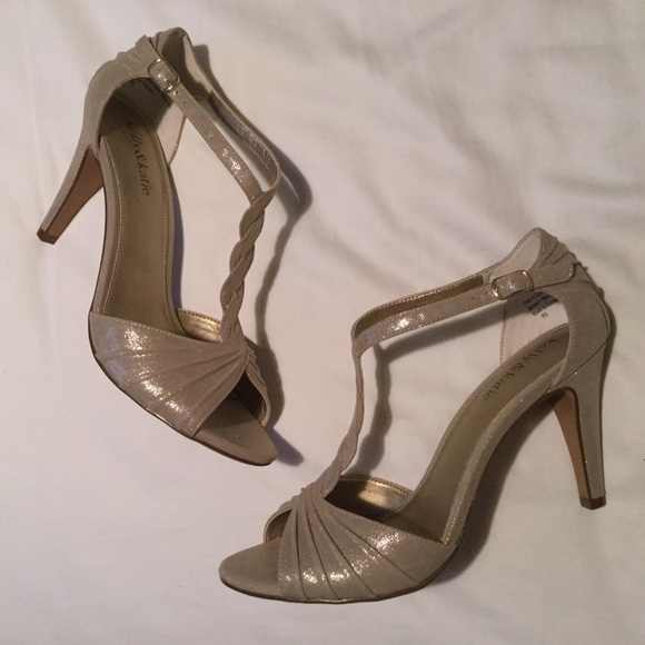 Kelly & Katie Gold Christa Heels