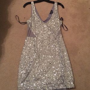 Bebe dress