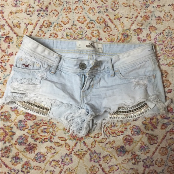 Hollister Pants - LOWERED THE PRICE! Hollister pocket exposed shorts