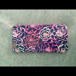 SPRING 🌸 Vera Bradley iPhone 6 Plus case
