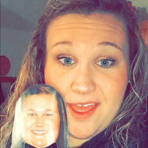 Meet your Posher, Sandra