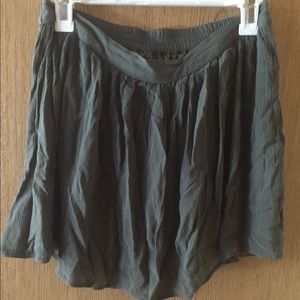 F21 Olive green double layer short skirt