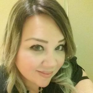 Meet your Posher, Roxana