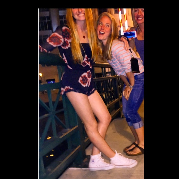 *PRICEDROP* Winston White Joey Romper - Picture 3 of 4