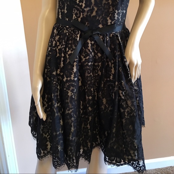 Lace party/cocktail dress - Picture 3 of 4