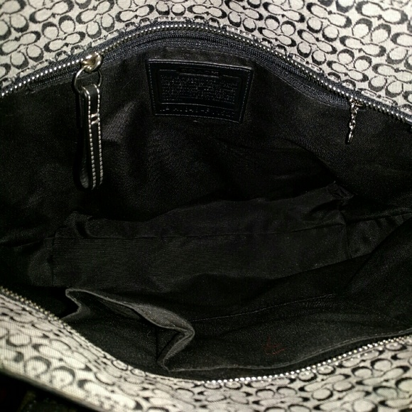 Authentic Coach Handbag - Picture 2 of 2