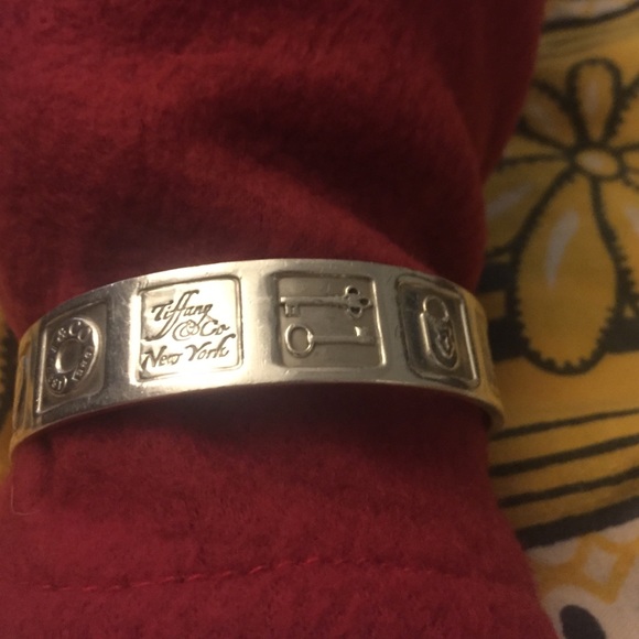 ***SOLD***Tiffany & co. Bracelet - Picture 2 of 4