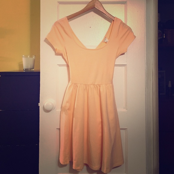 Forever 21 Dresses & Skirts - Skater dress in peach