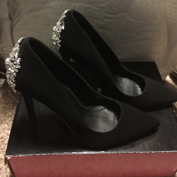 Black pumps *Traded*