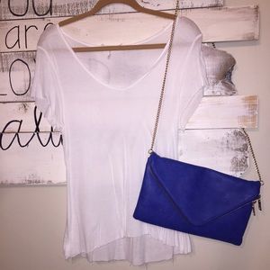 BUNDLE🌸 BCBG Fine Tee / Sapphire Clutch
