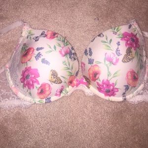 36D Victoria's Secret bra