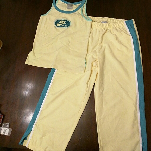 Nike active wear. Tank and pants