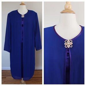 Regal Long Sleeve Evening Vintage Dress