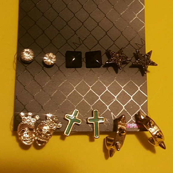 Macy's Material Girl 6 Pack Earrings Set