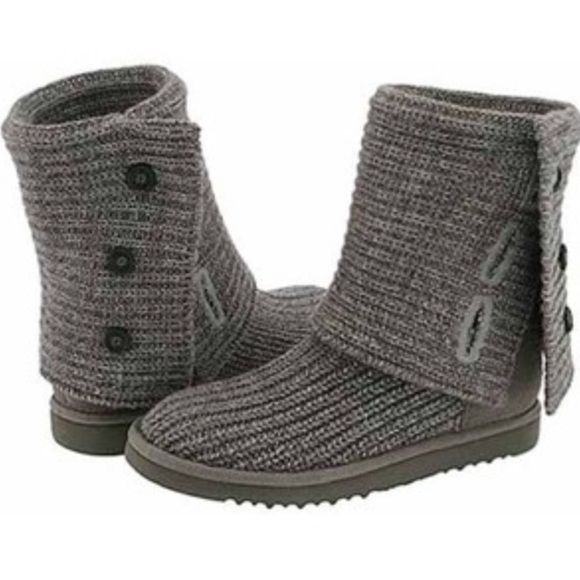 Grey knit uggs