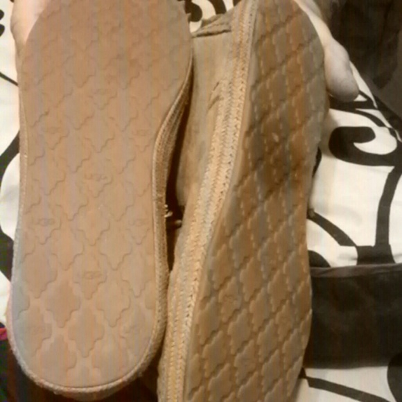 Ankle ugg suade tan boots - Picture 4 of 4