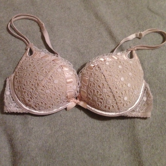 Lace Victoria's Secret Gorgeous Bra