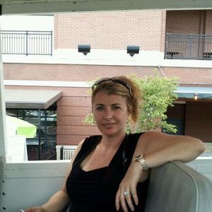 Meet your Posher, Julieann