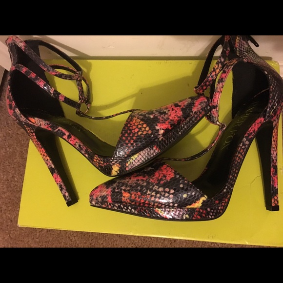 Paper Fox pumps 5.5 - Picture 4 of 4