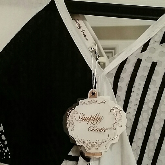 NWT Simply Couture Tunic🤑SOLD🤑 - Picture 3 of 4