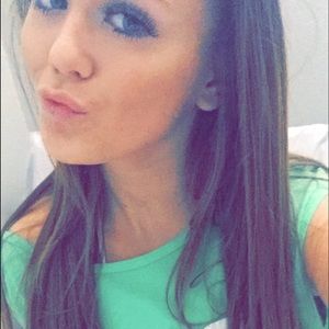 Meet your Posher, Abby