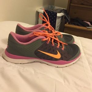 Size 9 nikes