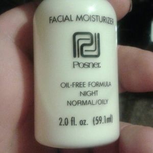 Facial moisturiser