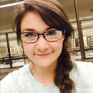 Meet your Posher, Mikayla