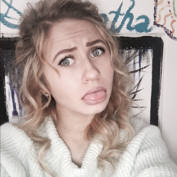 Meet your Posher, Sam