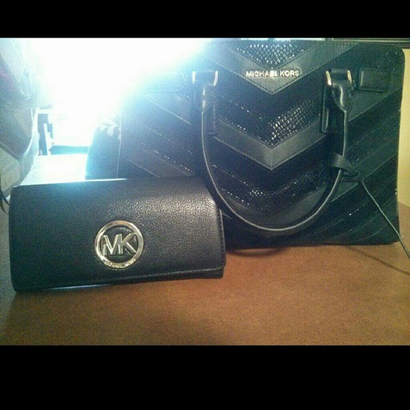 Michael Kors purse and wallet
