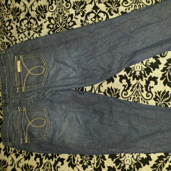 Jeans - Picture 2 of 4