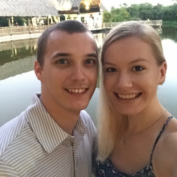 Meet your Posher, Mikayla - Picture 4 of 4