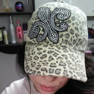 Cute baseball style cap with bling!