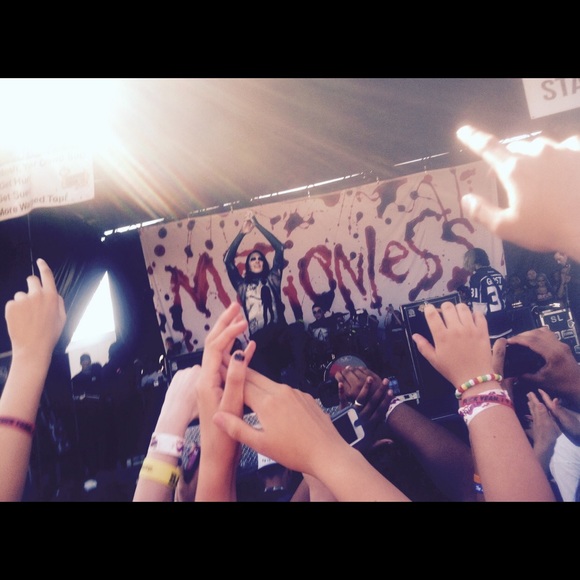 Meet your Posher, Taylor - Picture 2 of 2