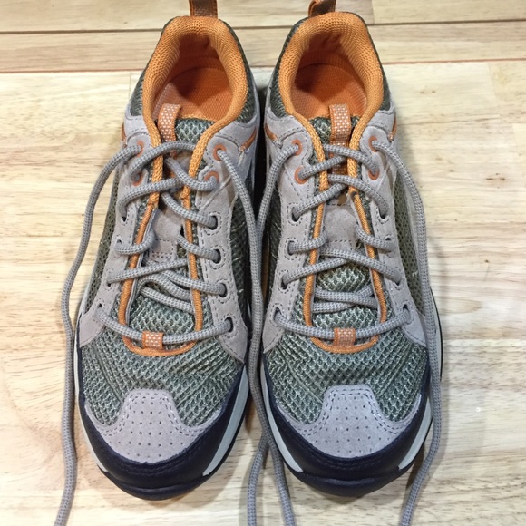 Women's LLBean ventilated hiking sneaker