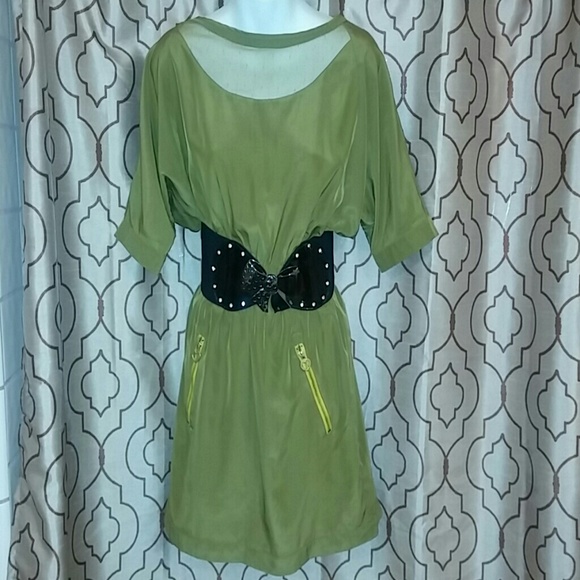 Vera Wang dress