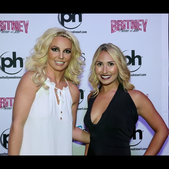 Hello, I'm Ann Michal 💕 - Picture 3 of 4