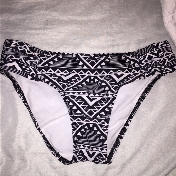 Delias bathing suit bottoms