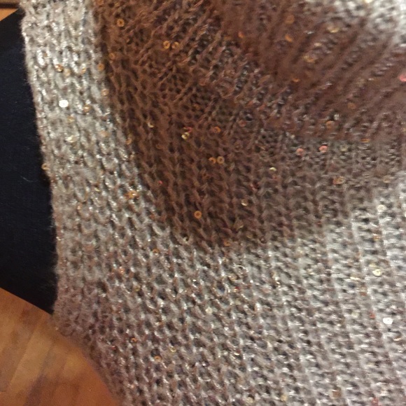 Beige beautiful dress - Picture 2 of 4