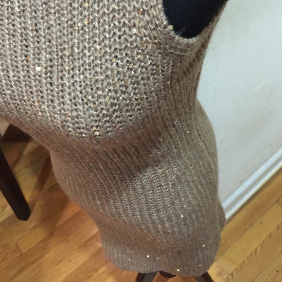 Beige beautiful dress - Picture 4 of 4