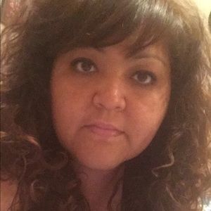 Meet your Posher, Adriana