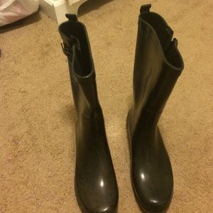 Rain boots