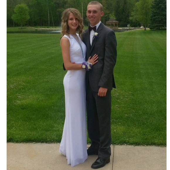 Prom dress - Picture 3 of 4