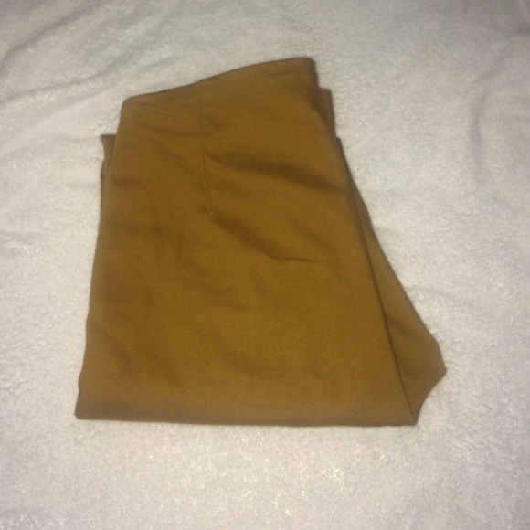 Side zipper tan color skinny pants