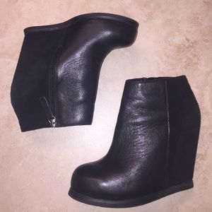 Dolce Vita Wedge booties