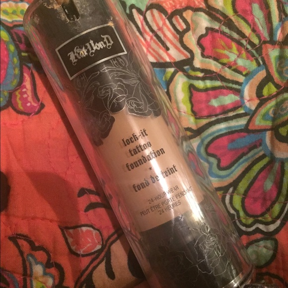 Kat Von D-Medium 52